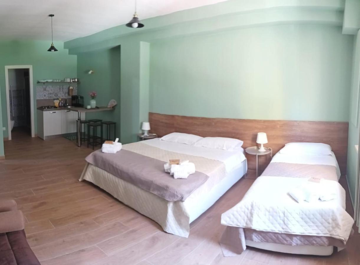 Incastro B&B In クロトーネ エクステリア 写真