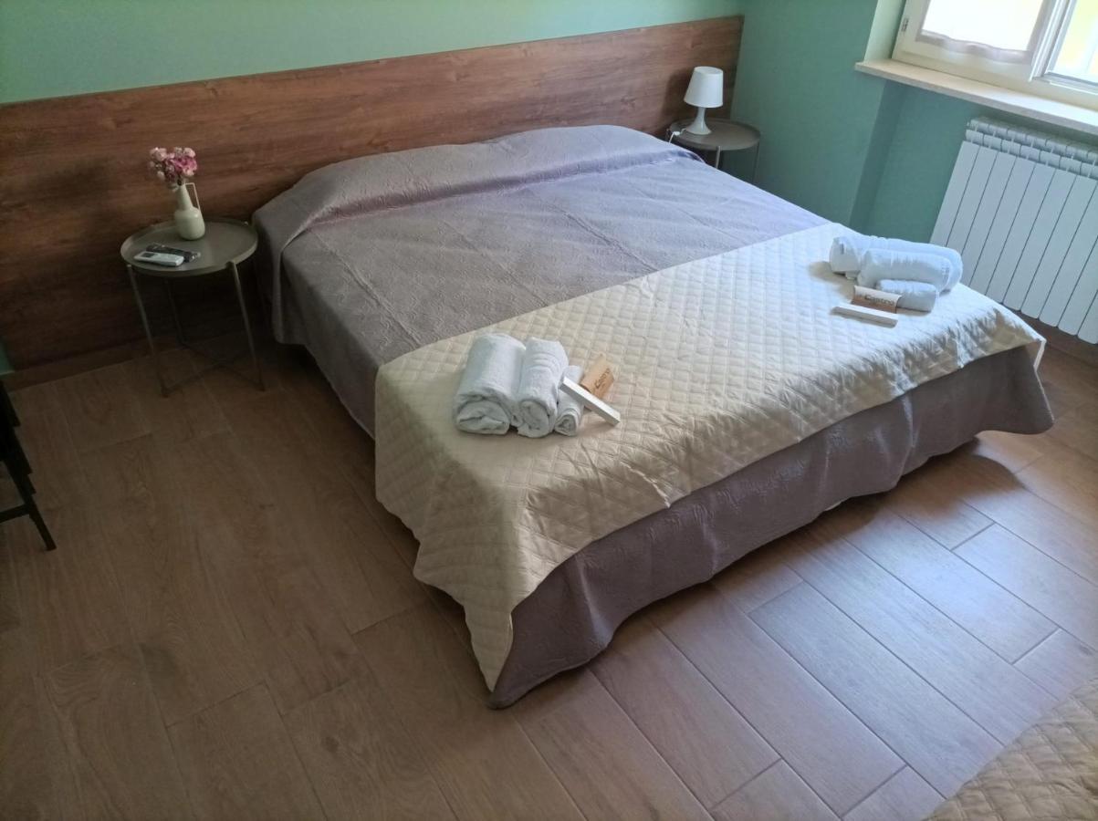 Incastro B&B In クロトーネ エクステリア 写真
